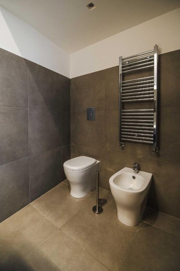 Arco Dei Pinto Bed & Breakfast Salerno Luaran gambar
